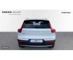 Volvo XC40 XC40 D3 Momentum Manual de 2019 con 50.300 Km por 31.990 EUR. en Huelva