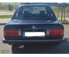 BMW Serie 3 318i 4 puertas de 1987 con 183.000 Km por 5.995 EUR. en A Coruna