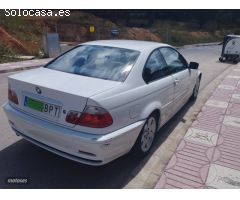 BMW Serie 3 318i Coupe de 2001 con 258.000 Km por 2.500 EUR. en Girona