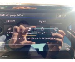 Volkswagen Passat GTE 1.4 TSI de 2018 con 50.000 Km por 26.900 EUR. en Palencia