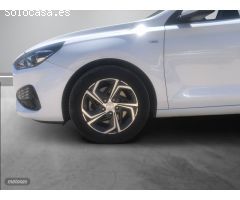 Hyundai i30 BERLINA 1.0 TGDI 48V KLASS 120CV 5P de 2022 con 16.538 Km por 21.500 EUR. en Huelva