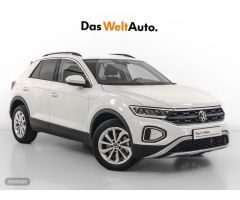 Volkswagen T-Roc 2.0TDI Life de 2022 con 12.223 Km por 29.500 EUR. en Lleida
