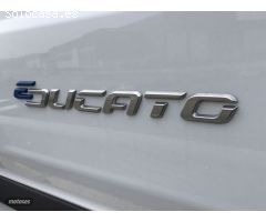 Fiat Ducato E- FIAT E-DUCATO FURGON 3.500L2 H2 47w de 2021 con 9.999 Km por 64.990 EUR. en Asturias