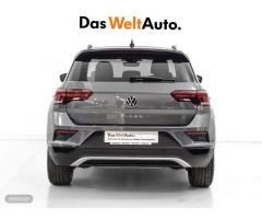 Volkswagen T-Roc 1.5 TSI Sport DSG7 de 2022 con 13.400 Km por 33.900 EUR. en Lleida