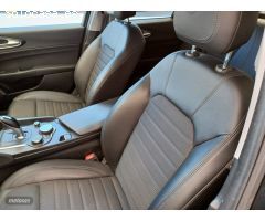 Alfa Romeo Giulia GIULIA 2.2 SUPER AUT. 4P de 2018 con 103.215 Km por 24.900 EUR. en Pontevedra