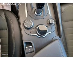 Alfa Romeo Giulia GIULIA 2.2 SUPER AUT. 4P de 2018 con 103.215 Km por 24.900 EUR. en Pontevedra