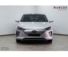 Hyundai Ioniq FL EV 5P 100kW TECNO de 2021 con 3.768 Km por 32.400 EUR. en Alicante