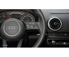 Audi A3 Sportback 30 TDI S Line 85kW de 2019 con 121.925 Km por 21.990 EUR. en Cadiz