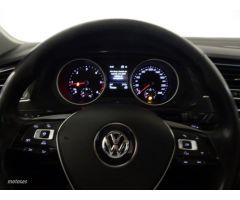 Volkswagen Tiguan 2.0TDI Advance DSG 110kW de 2018 con 115.000 Km por 26.400 EUR. en Alava