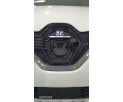 Renault Zoe Zen 50 R135 100kW de 2020 con 35.738 Km por 27.250 EUR. en Jaen