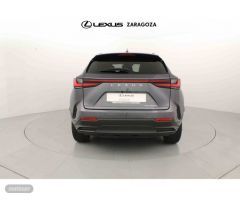Lexus NX +   4WD Executive de 2022 con 18.413 Km por 58.900 EUR. en Zaragoza