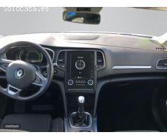 Renault Megane III FAMILIAR ZEN BLUE DCI 115CV de 2019 con 148.288 Km por 14.300 EUR. en Huelva