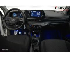 Hyundai Bayon 1.2 MPI MAXX 5P de 2022 con 8.300 Km por 18.400 EUR. en Alicante
