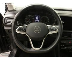 Volkswagen T-Cross Advance 1.0 TSI 81 kW (110 CV) de 2022 con 11.866 Km por 22.850 EUR. en Segovia