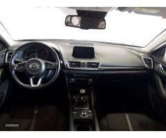 Mazda Mazda3 2.2 Style Confort+Navegador 110kW de 2018 con 112.369 Km por 15.800 EUR. en Castellon