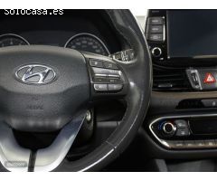 Hyundai i30 FB 1.0 TGDI Klass 120 de 2019 con 79.500 Km por 15.990 EUR. en Cadiz