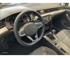 Volkswagen Passat Executive 2.0 TDI 110 kW (150 CV)  6 vel. de 2022 con 13.990 Km por 37.800 EUR. en