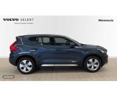 Volvo XC40 XC40 Momentum Pro, T2 automatico de 2021 con 24.238 Km por 34.900 EUR. en A Coruna