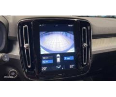 Volvo XC40 XC40 Momentum Pro, T2 automatico de 2021 con 24.238 Km por 34.900 EUR. en A Coruna