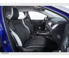 Renault Captur Zen TCe 90 de 2022 con 10.000 Km por 21.100 EUR. en Pontevedra