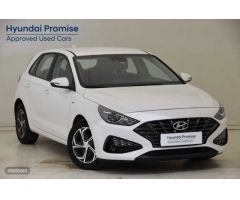 Hyundai i30  de 2022 con 13.442 Km por 20.990 EUR. en Cantabria