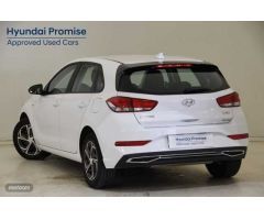 Hyundai i30  de 2022 con 13.442 Km por 20.990 EUR. en Cantabria